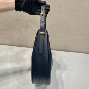 4ba02db0.jpg