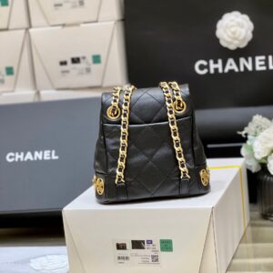 Balo Chanel Charm Hang Hieu Sieu Cap Mau Den 18x18x8cm 7.jpg