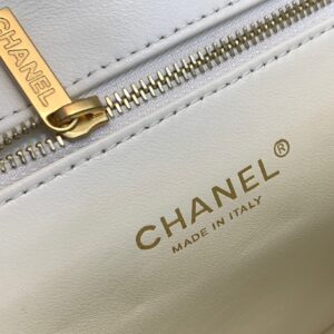 Balo Chanel Mini Replica 11 Cao Cap Mau Trang Sua 18x20x11 9.jpg