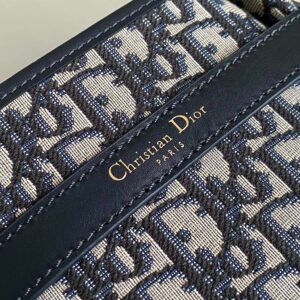 Balo Dior Cest Canvas Hoa Tiet Theu Sieu Cap Mau Den 24x10x24 1.jpg