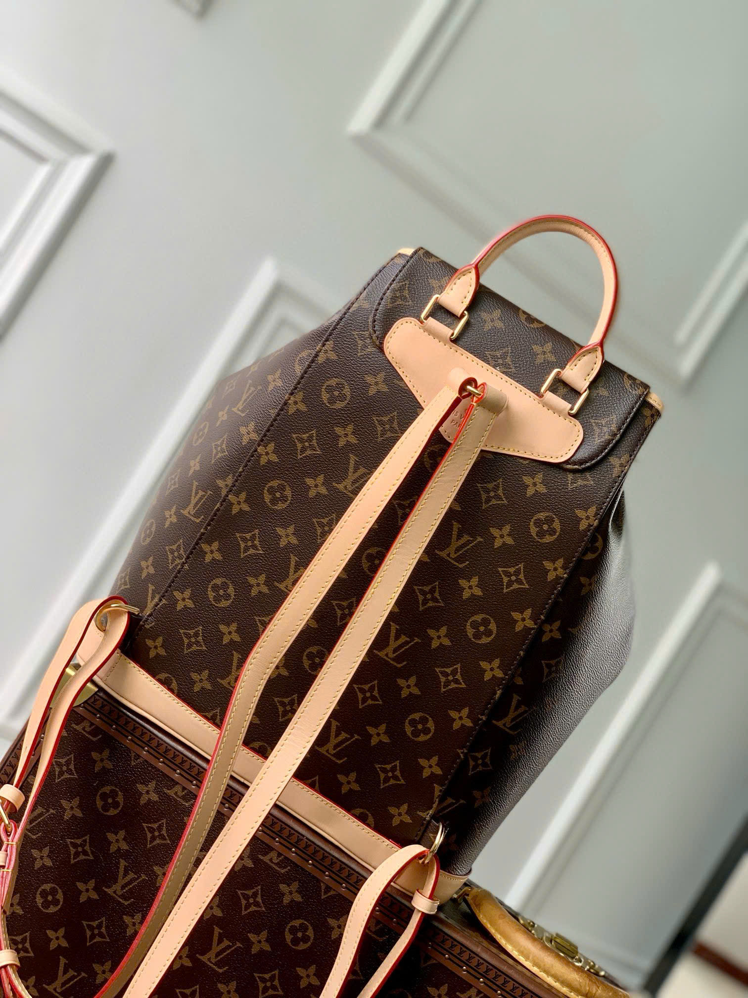 Balo LV Montsouris M11197 Sieu Vip Size 38 cm 1.jpg