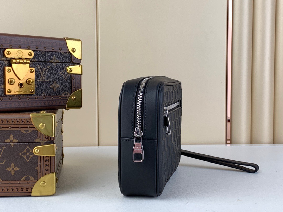 Clutch Louis Vuitton LV Kasai Damier Graphite Sieu Cap Hoa Tiet Ke O 24cm 4.jpg