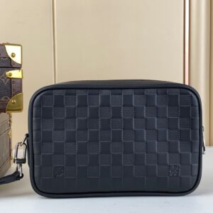Clutch Louis Vuitton LV Kasai Damier Graphite Sieu Cap Hoa Tiet Ke O 24cm 6.jpg