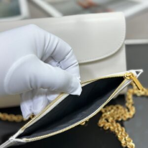 Tui Deo Cheo Nu Dior Bobby Mau Trang Sieu Cap Da Min 21x5x12x4cm.jpg
