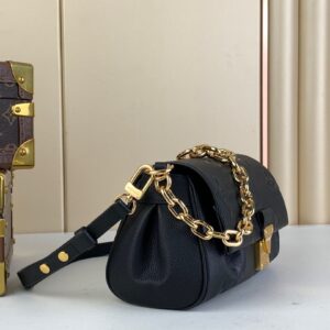 Tui Louis Vuitton LV Favorite Replica 11 Cao Cap Mau Den 24x14cm 2.jpg