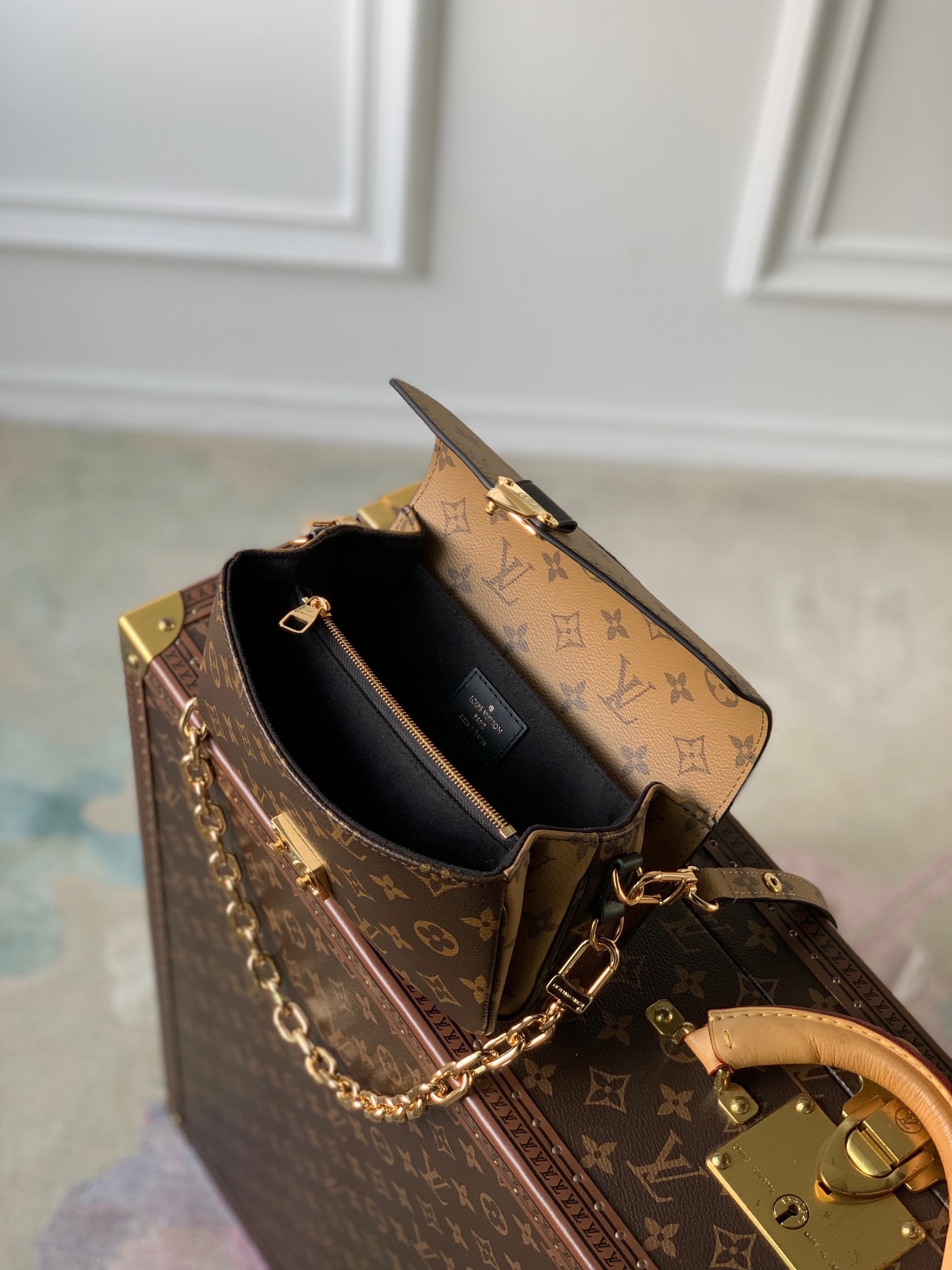 Tui Louis Vuitton LV Metis Mini Monogram Like Auth 21.5×13 3.jpg