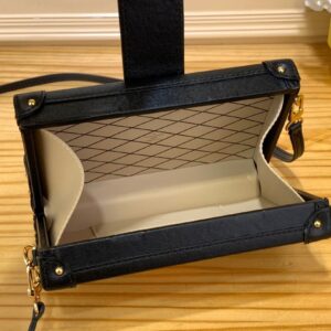 Tui Louis Vuitton LV Petite Dang Cop Khoa Ma Vang Sieu Cap 20x12 6.jpg