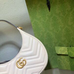 Tui Xach Cao Cap Gucci GG Marmont Half Moon Mau Trang 24cm 5.jpg