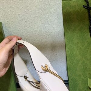 Tui Xach Cao Cap Gucci GG Marmont Half Moon Mau Trang 24cm 7.jpg