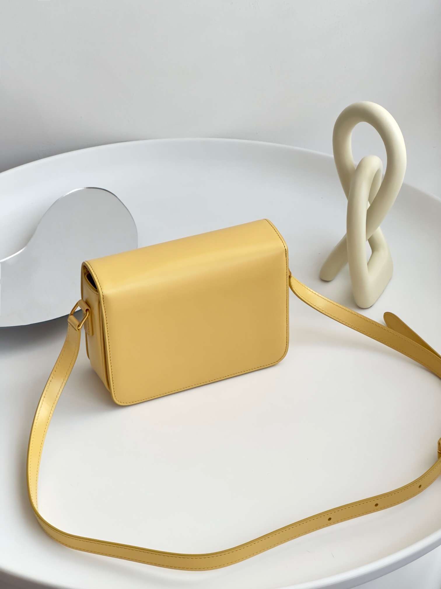 Tui Xach Celine Mini Bag Mau Vang Cam Sieu Cap Da Min 19cm 7.jpg