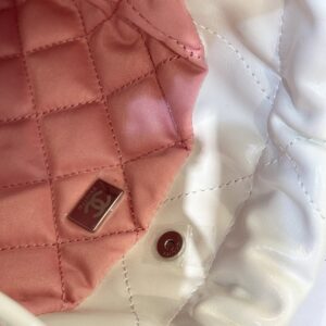 Tui Xach Chanel 22 Mini Mix 2 Mau Trang Hong Sieu Cap 20cm 6 scaled 1.jpg