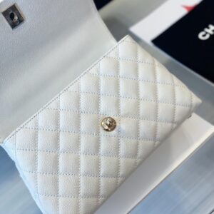 Tui Xach Chanel Coco Mau Trang Da Hat Like Auth Khoa Vang 23cm 11.jpg