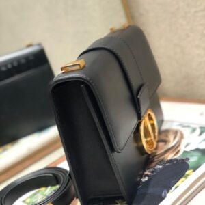 Tui Xach Dior 30 Montaigne Sieu Cap Nu Mau Den Khoa Vang 24x17x8cm 1 600x800 1.jpg
