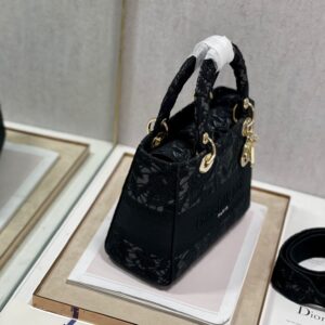 Tui Xach Dior Lady Hoa Tiet Ren Hoa Nu Mau Den Rep 11 Cao Cap 24cm 8.jpg