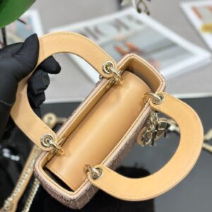 Tui Xach Dior Lady Mau Vang Sieu Cap Dinh Hat Cuom 17x15x7cm 5.jpg