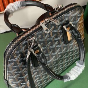 Tui Xach Goyard Alma Vedome Mau Den Sieu Cap Quai Cau Vong 24cm 4.jpg