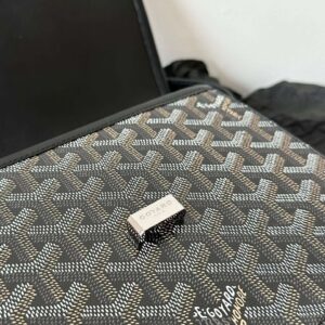 Tui Xach Goyard Sieu Cap Mau Den Deo Cheo Nu 22x16x7cm 5 1.jpg