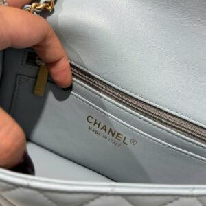 Tui Xach Hang Hieu Chanel Classic Chuong Da That Khoa Vang 20cm 1.jpg
