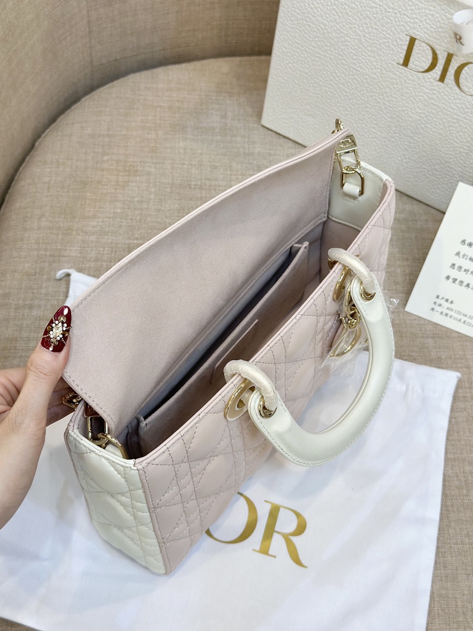 Tui Xach Hang Hieu Dior D Joy Nu Da Bo Mau Hong 26cm 7.jpg