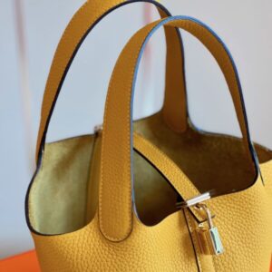 Tui Xach Hermes Picotin 18 Togo Khau Tay Cao Cap Nu Mau Vang 18cm 2 600x800 1.jpg