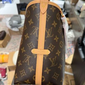 Tui Xach Louis Vuitton LV Carry All MM Monogram Mau Nau Sieu Cap 39x30x15cm 4.jpg