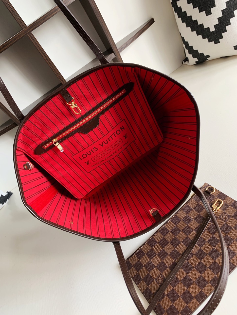 Tui Xach Louis Vuitton LV Neverfull Hoa Tiet Ke O Nau 7.jpg