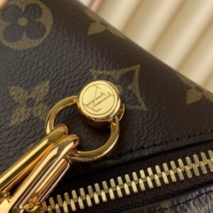 Tui Xach Louis Vuitton Lv Just In Case Hoa Tiet Monogram Sieu Cap 14x13x11cm 5 1.jpg