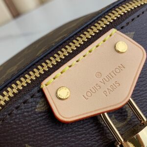 Tui Xach Louis Vuitton Lv Just In Case Hoa Tiet Monogram Sieu Cap 14x13x11cm 6.jpg