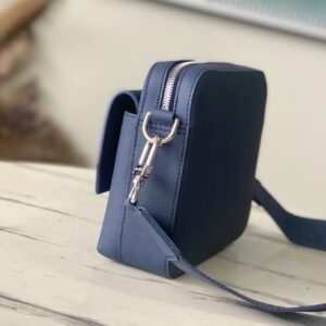 Tui Xach Nam Louis Vuitton LV Fastline Mau Xanh Sieu Cap 23 5.jpg