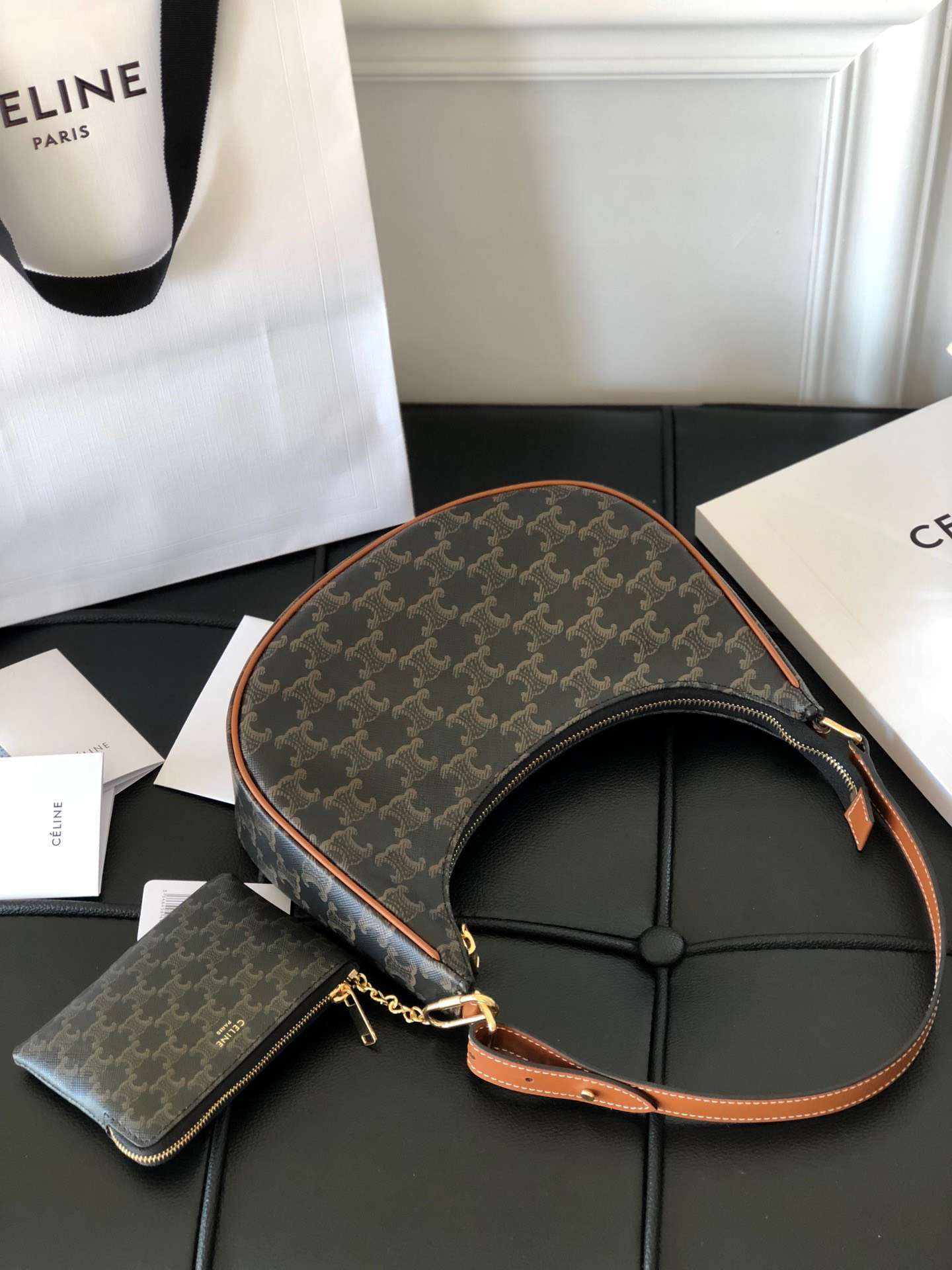 Tui Xach Nu Celini Triomphe Sieu Cap In Logo Hang 23x14x7cm 8.jpg