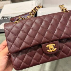 Tui Xach Nu Chanel Classic Mau Do Man Khoa Vang Like Auth 25cm 1 600x800 1.jpg