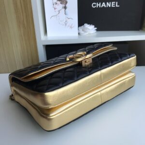 Tui Xach Nu Chanel Qua Tram Mau Den Da Li Mix Vang 25cm 4.jpg