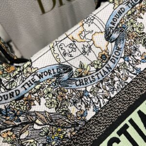 Tui Xach Nu Dior Book Tote Sieu Cap Chat Vai Theu Size 36cm 4.jpg