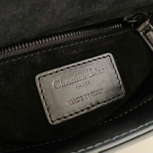 Tui Xach Nu Dior Lady Matte Like Auth Mau Den Hoa Tiet Kim Cuong 17cm 2.jpg