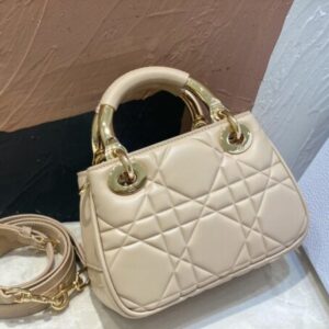 Tui Xach Nu Dior Lady Mau Be Da Min Sieu Cap 20x13x8cm 2 600x451 1.jpg
