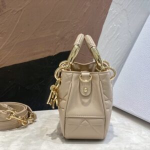 Tui Xach Nu Dior Lady Mau Be Da Min Sieu Cap 20x13x8cm 4 600x451 1.jpg