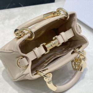 Tui Xach Nu Dior Lady Mau Be Da Min Sieu Cap 20x13x8cm 7 600x451 1.jpg