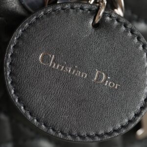 Tui Xach Nu Dior My Lady Like Auth Mau Den Khoa Bac 20x16cm 3.jpg