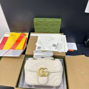 Tui Xach Nu Gucci Marmont Mau Trang Cao Cap 22cm 2.jpg