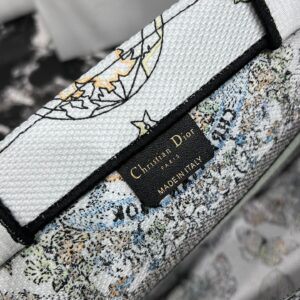 Tui Xach Nu Hang Hieu Dior Book Tote Chat Vai Theu Size 36cm 3.jpg