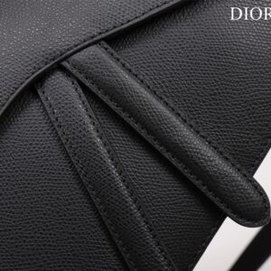 Tui Xach Nu Hang Hieu Dior Saddle Yen Ngua Mau Den 1.jpg