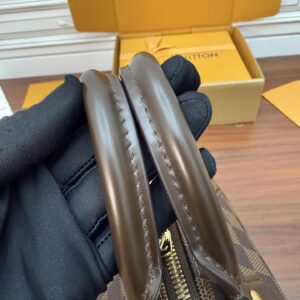 b951e48d.jpg