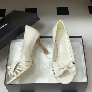 Chanel bow heels