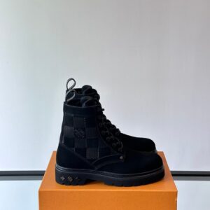 LV Men Black Suede Leather Boots