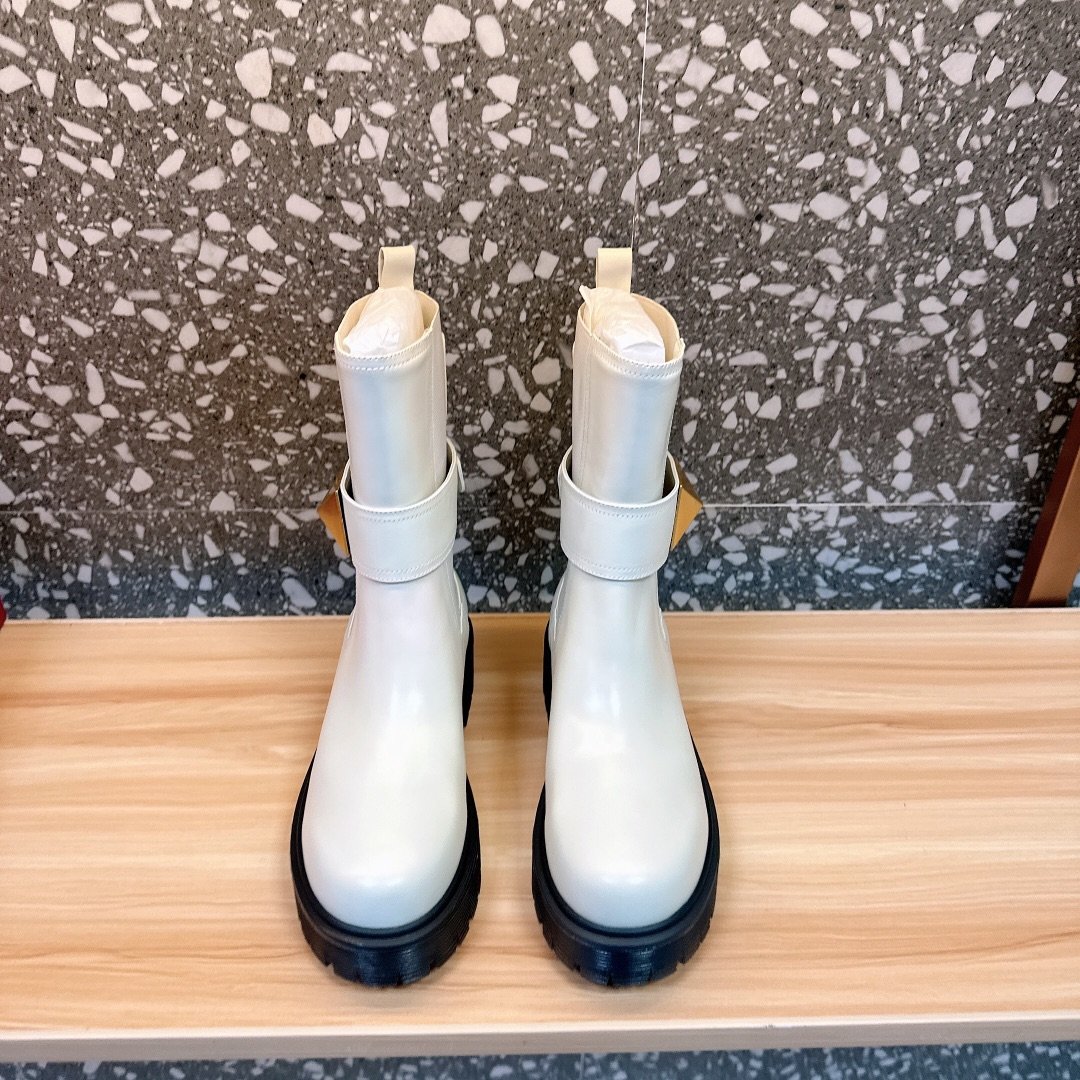 Valentino Women White Leather Strap Boots