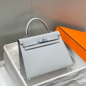 HN 28 Sellier in Bleu Glacier Epsom leather