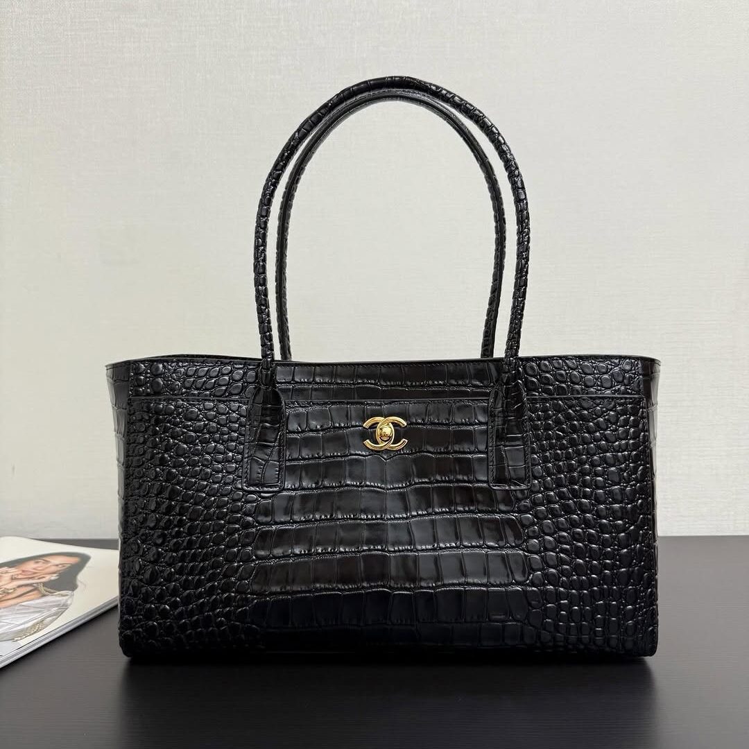 Chanel Tote Bag Crocodile Embossed Calfskin SS26 Collection